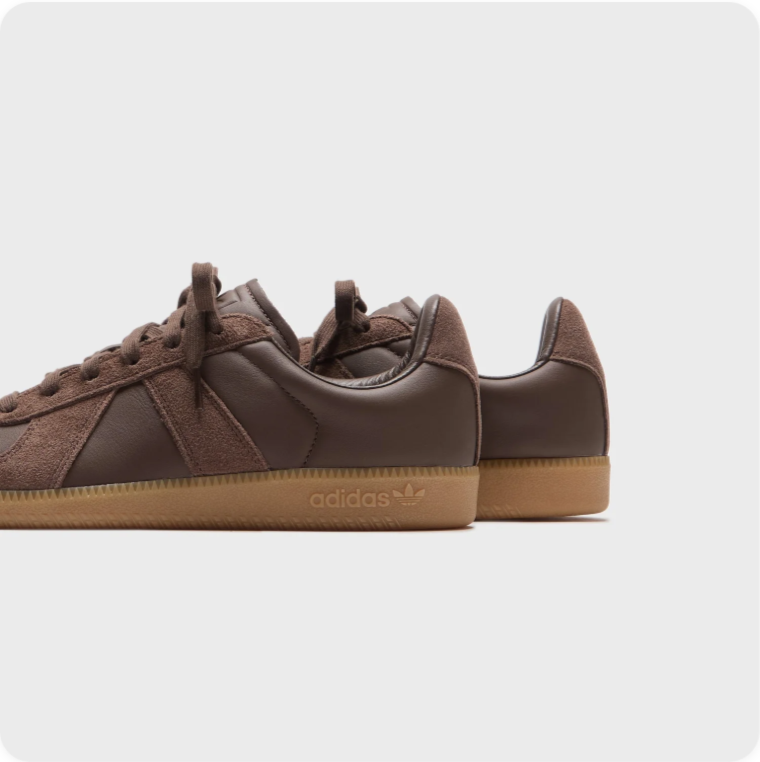 adidas Low-Top Sneakers – Chocolate Brown & Gum