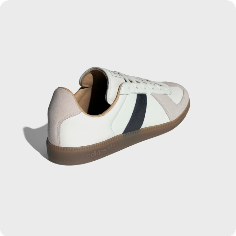adidas Low-Top Sneakers – White, Black & Gum