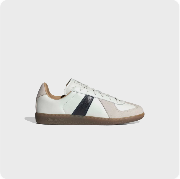 adidas Low-Top Sneakers – White, Black & Gum